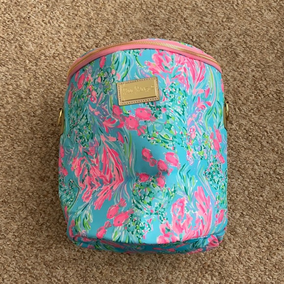 🎉2X Host Pick!🎉 NWT Lilly Pulitzer Beach Cooler - Best Fishes - Picture 2 of 9